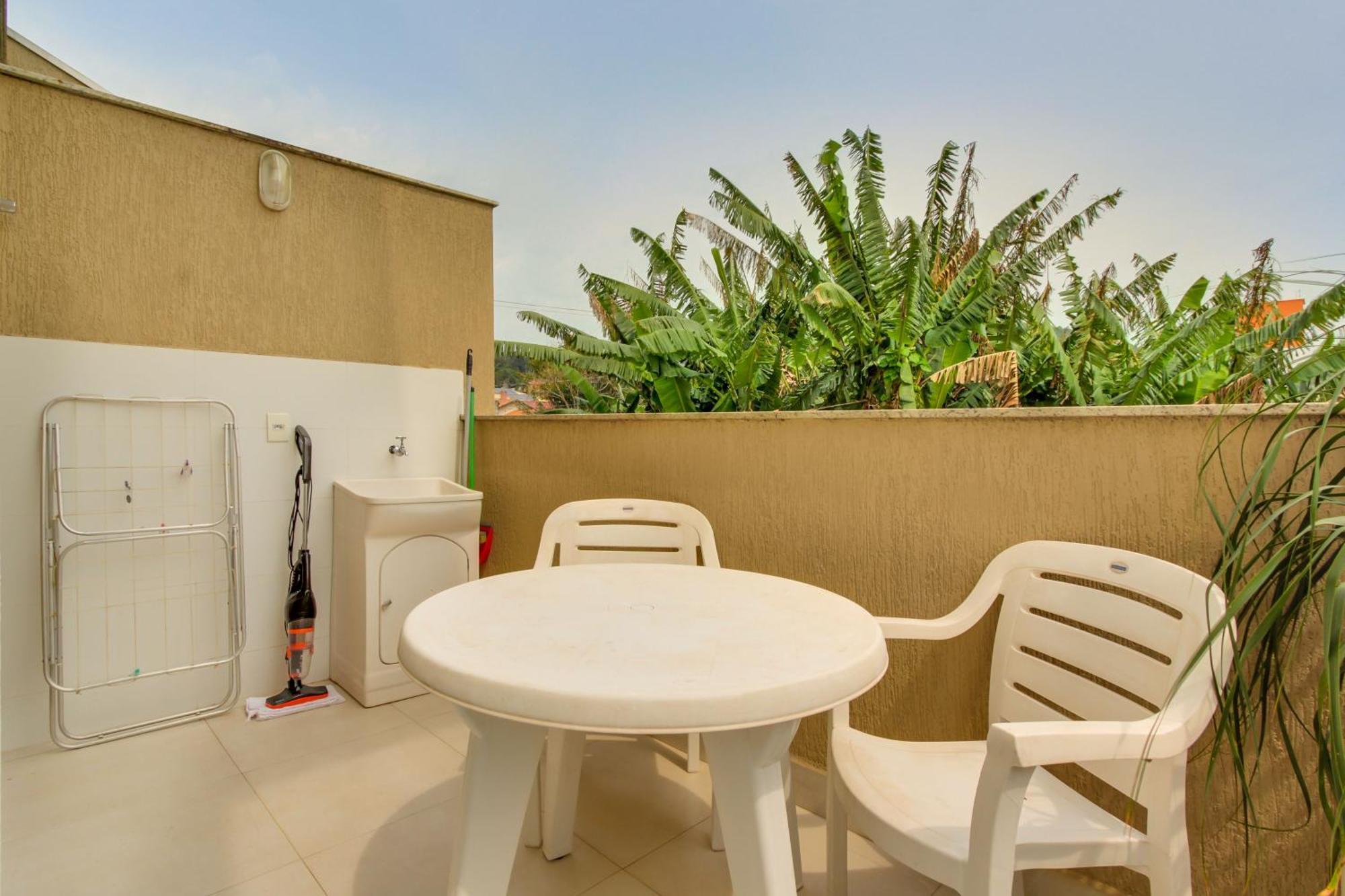 Апартаменты Residencial Casa Flora Бомбиньяс Номер фото
